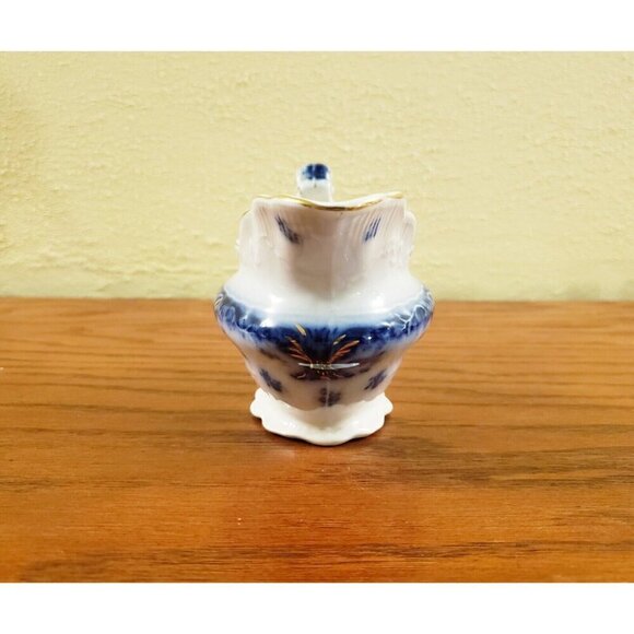 Antique Johnson Bros. Flow Blue Gravy Boat 7.5"  Embossed Scalloped Handled - Picture 5 of 8